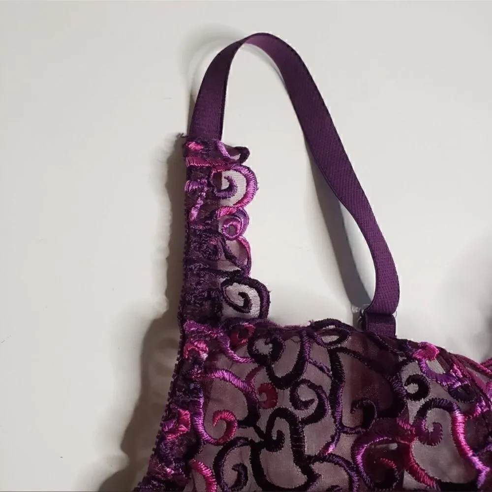 Victoria’s Secret- Purple Embroidered Heart Bra, Size 34B